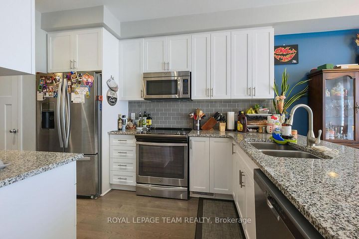 Photo 13 at 253 Fergus Crescent, Nepean (Cedargrove/Fraserdale), Ottawa