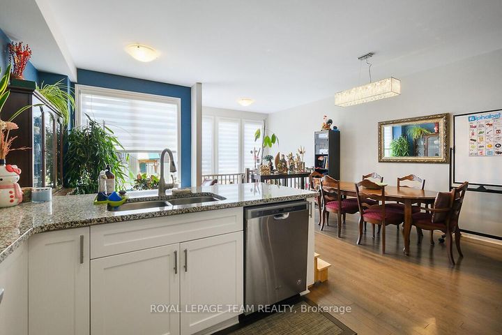 Photo 16 at 253 Fergus Crescent, Nepean (Cedargrove/Fraserdale), Ottawa