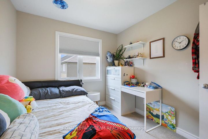 Photo 25 at 253 Fergus Crescent, Nepean (Cedargrove/Fraserdale), Ottawa