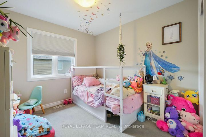 Photo 27 at 253 Fergus Crescent, Nepean (Cedargrove/Fraserdale), Ottawa