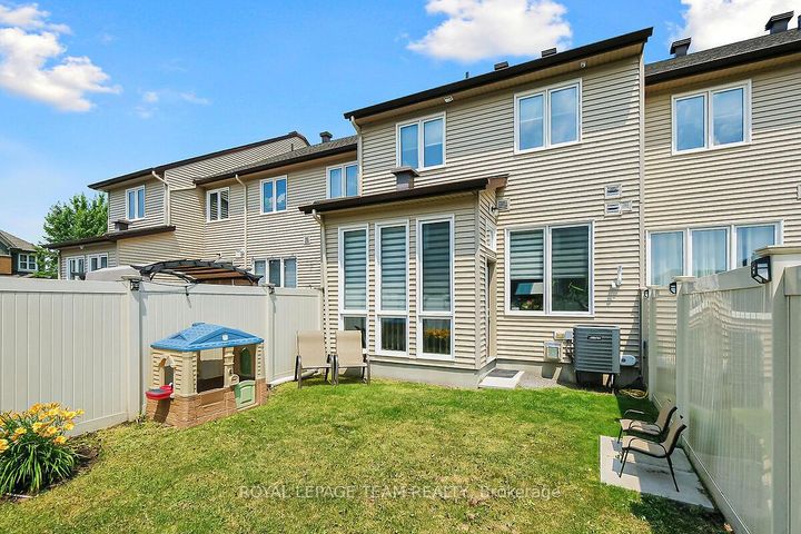 Photo 45 at 253 Fergus Crescent, Nepean (Cedargrove/Fraserdale), Ottawa