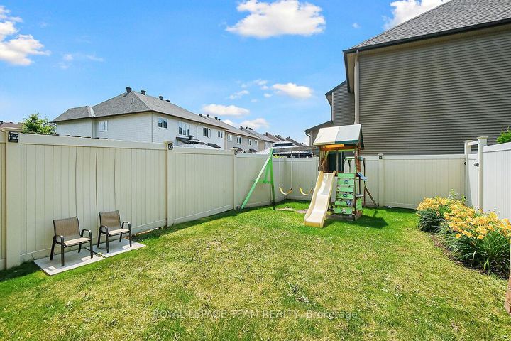 Photo 47 at 253 Fergus Crescent, Nepean (Cedargrove/Fraserdale), Ottawa