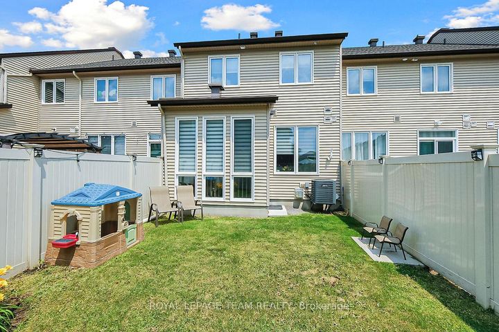 Photo 49 at 253 Fergus Crescent, Nepean (Cedargrove/Fraserdale), Ottawa