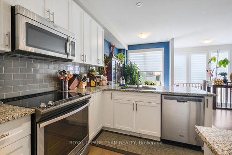 Photo 14 at 253 Fergus Crescent, Nepean (Cedargrove/Fraserdale), Ottawa