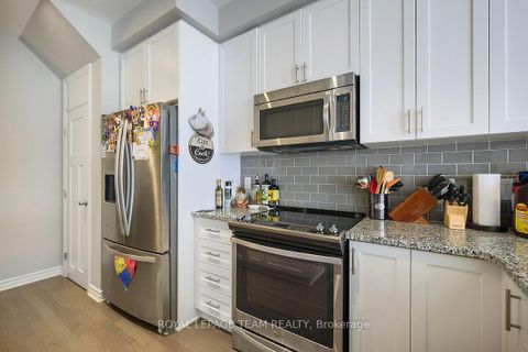 Photo 18 at 253 Fergus Crescent, Nepean (Cedargrove/Fraserdale), Ottawa