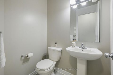 Photo 21 at 253 Fergus Crescent, Nepean (Cedargrove/Fraserdale), Ottawa