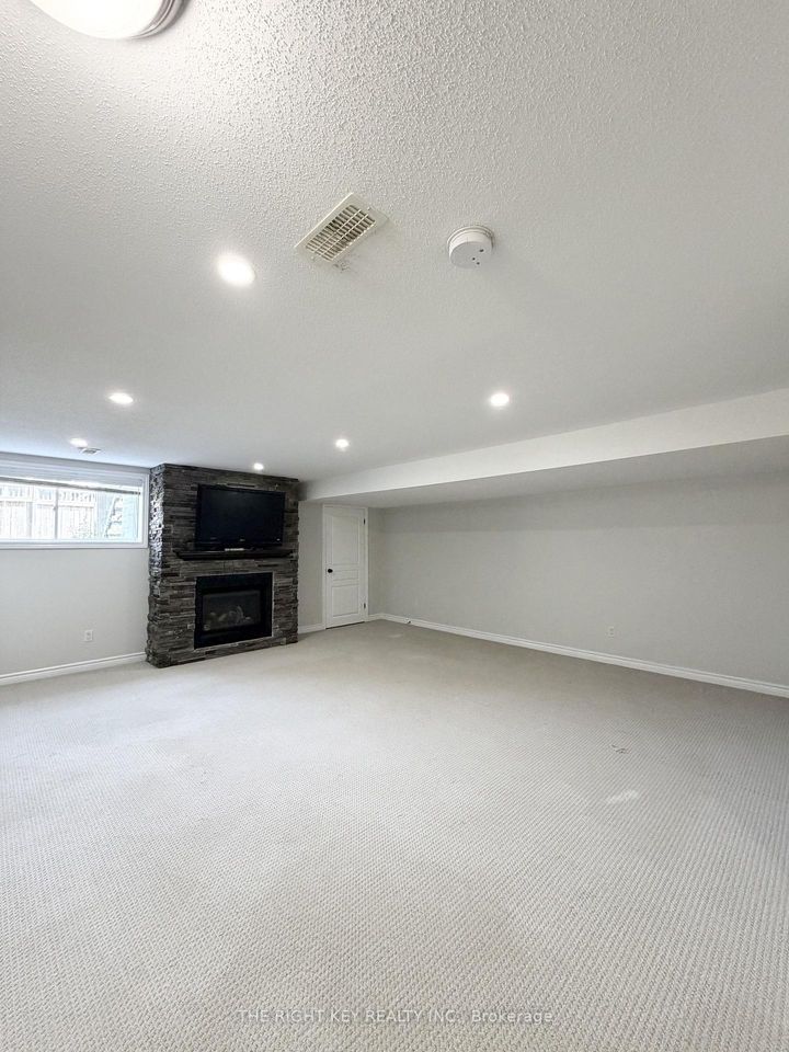 Photo 16 at 100 Popplewell Crescent, Nepean (Cedargrove/Fraserdale), Ottawa