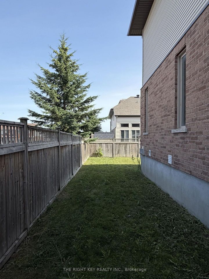 Photo 19 at 100 Popplewell Crescent, Nepean (Cedargrove/Fraserdale), Ottawa