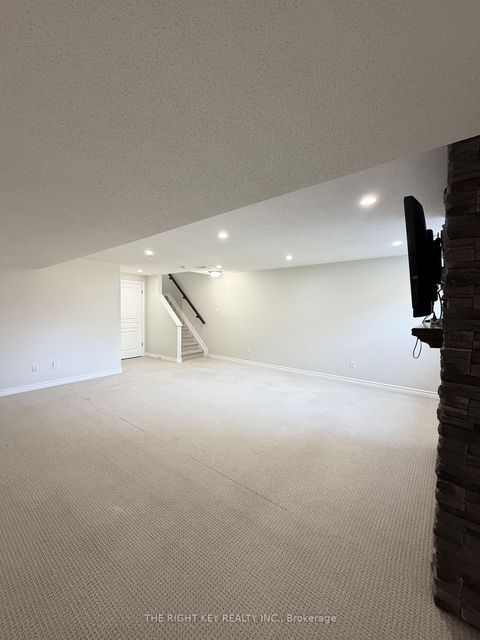 Photo 15 at 100 Popplewell Crescent, Nepean (Cedargrove/Fraserdale), Ottawa