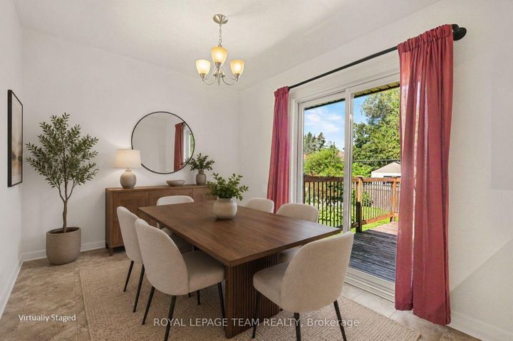 Photo 9 at 3 Donna Street, Nepean (Meadowlands/Crestview), Ottawa