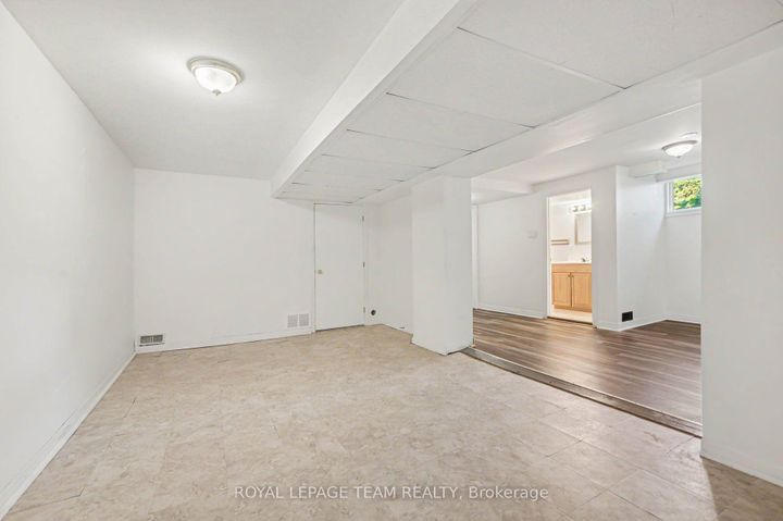 Photo 29 at 3 Donna Street, Nepean (Meadowlands/Crestview), Ottawa