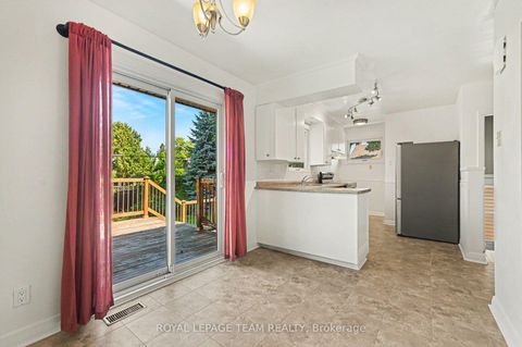 Photo 10 at 3 Donna Street, Nepean (Meadowlands/Crestview), Ottawa