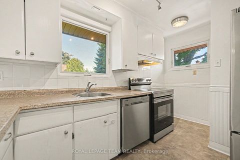 Photo 14 at 3 Donna Street, Nepean (Meadowlands/Crestview), Ottawa