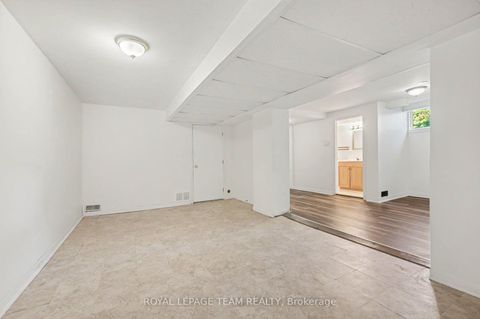 Photo 29 at 3 Donna Street, Nepean (Meadowlands/Crestview), Ottawa