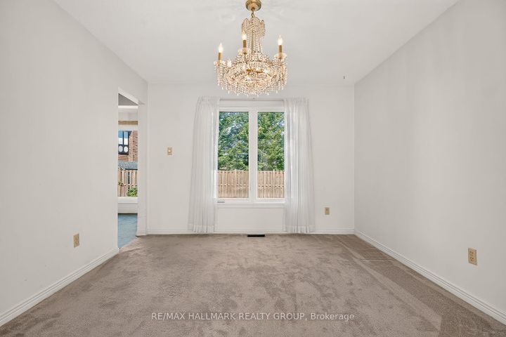Photo 9 at 38 Bateman Drive, Nepean (Manordale), Ottawa