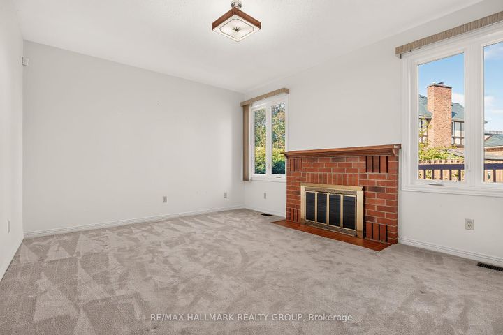 Photo 16 at 38 Bateman Drive, Nepean (Manordale), Ottawa