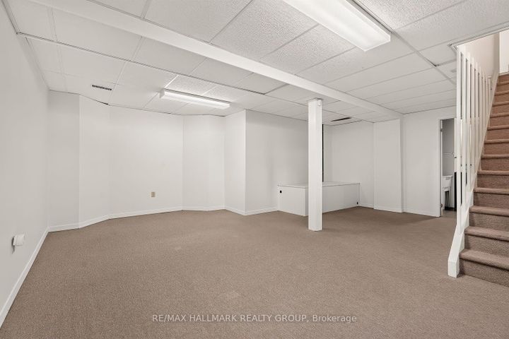 Photo 34 at 38 Bateman Drive, Nepean (Manordale), Ottawa