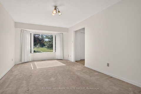 Photo 7 at 38 Bateman Drive, Nepean (Manordale), Ottawa