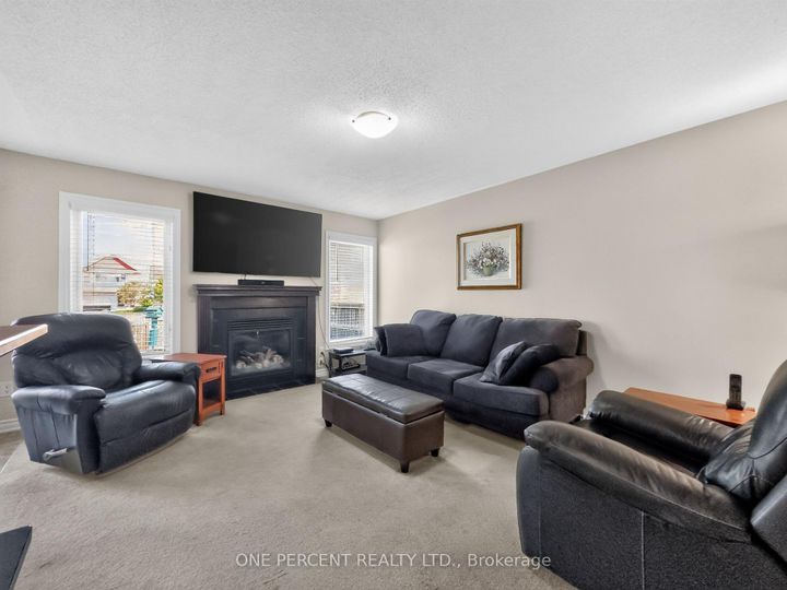 Photo 7 at 357 Sweet Grass Circle, Nepean (Half Moon Bay), Ottawa