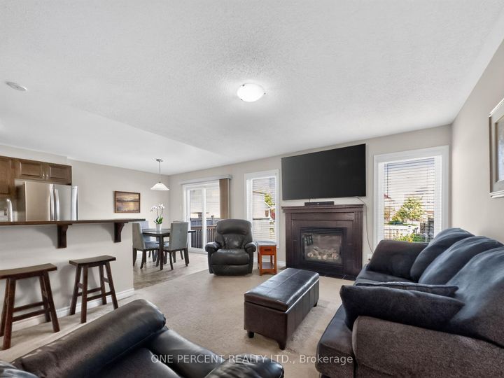 Photo 8 at 357 Sweet Grass Circle, Nepean (Half Moon Bay), Ottawa