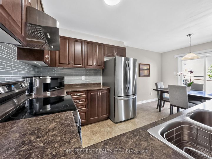 Photo 12 at 357 Sweet Grass Circle, Nepean (Half Moon Bay), Ottawa