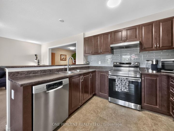 Photo 13 at 357 Sweet Grass Circle, Nepean (Half Moon Bay), Ottawa
