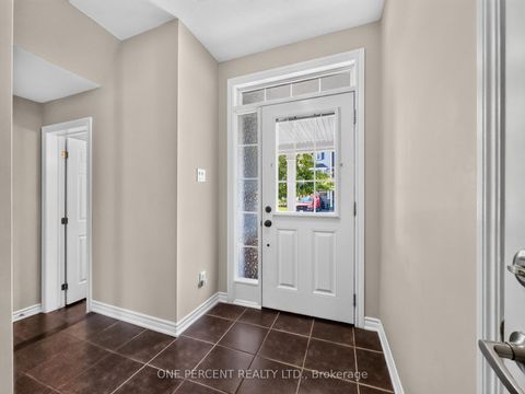 Photo 3 at 357 Sweet Grass Circle, Nepean (Half Moon Bay), Ottawa