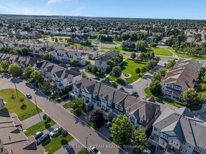Photo 32 at 2555 Waterlilly Way, Nepean (Heritage Park), Ottawa