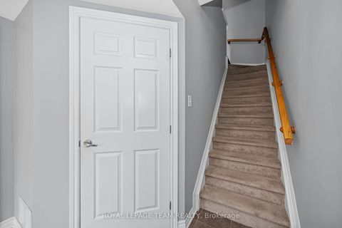 Photo 5 at 2555 Waterlilly Way, Nepean (Heritage Park), Ottawa