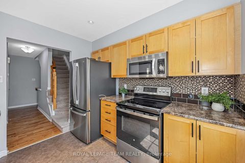 Photo 17 at 2555 Waterlilly Way, Nepean (Heritage Park), Ottawa