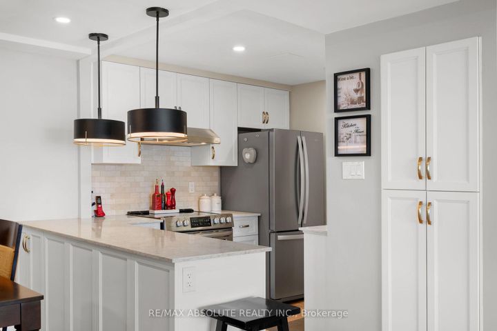 Photo 8 at 1109 - 80 Sandcastle Drive, Nepean (Leslie Park), Ottawa