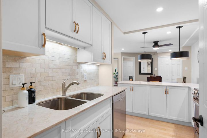 Photo 12 at 1109 - 80 Sandcastle Drive, Nepean (Leslie Park), Ottawa