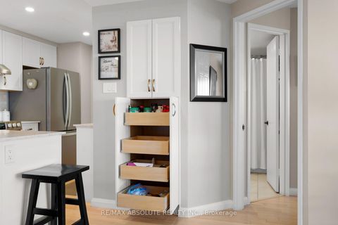 Photo 9 at 1109 - 80 Sandcastle Drive, Nepean (Leslie Park), Ottawa