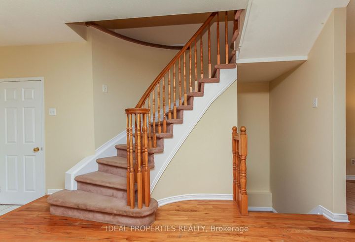 Photo 37 at 418 Beatrice Drive, Nepean (Longfields), Ottawa