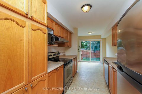 Photo 18 at 418 Beatrice Drive, Nepean (Longfields), Ottawa