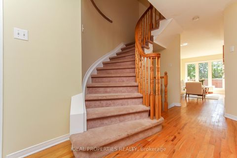 Photo 23 at 418 Beatrice Drive, Nepean (Longfields), Ottawa