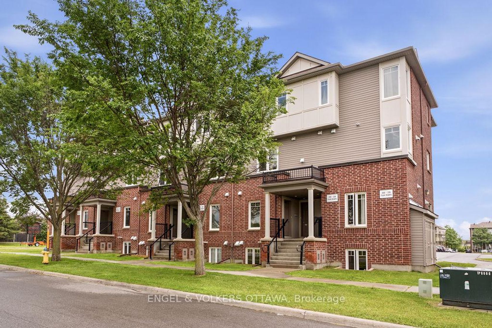 270 Espin Heights, Nepean (Stonebridge), Ottawa 