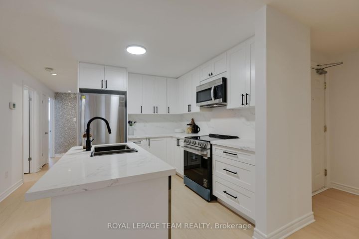 Photo 10 at 2 - 369 Paseo Private, Nepean (Centrepointe), Ottawa