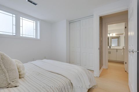 Photo 33 at 2 - 369 Paseo Private, Nepean (Centrepointe), Ottawa