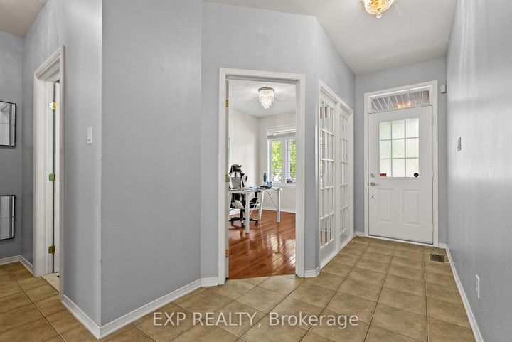 Photo 7 at 112 Redcliff Avenue, Nepean (Longfields), Ottawa