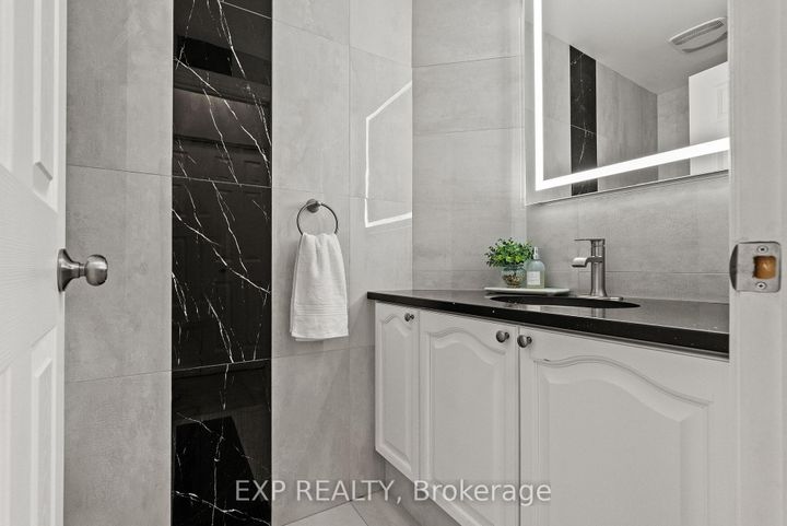 Photo 11 at 112 Redcliff Avenue, Nepean (Longfields), Ottawa