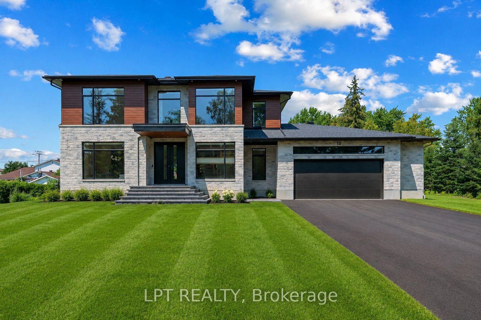 15 Briggs Avenue, Nepean (Pineglen/Country Place), Ottawa 