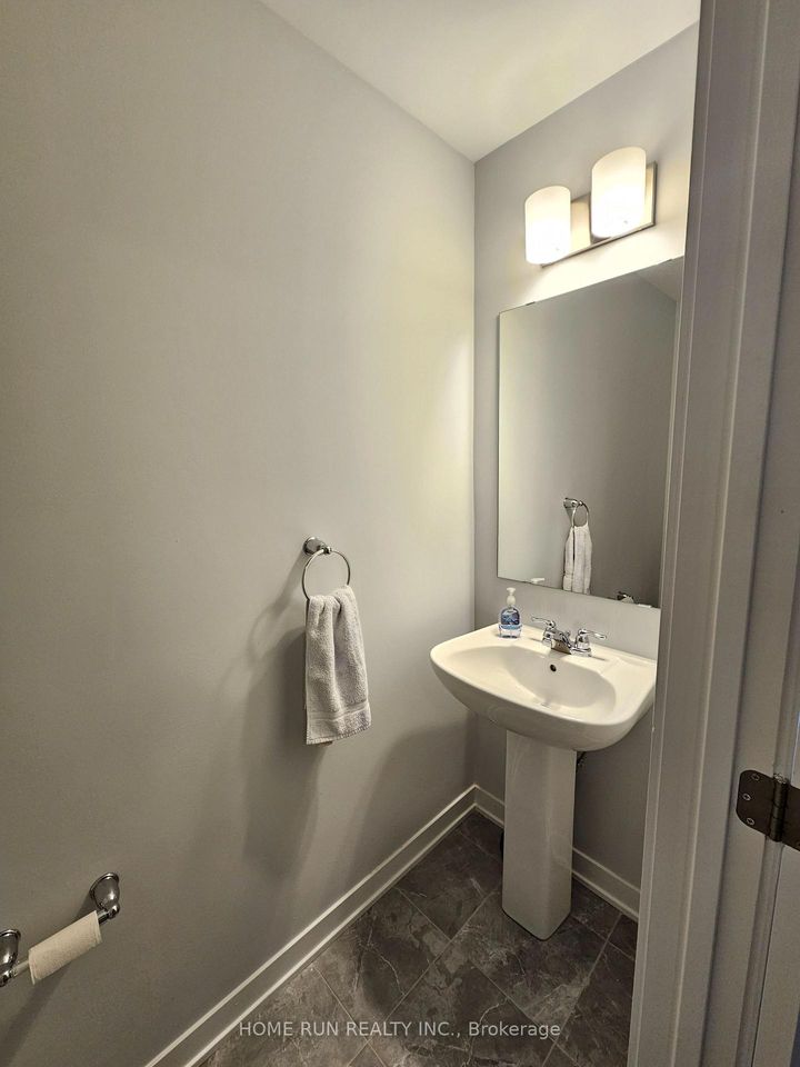 Photo 17 at 312 Parallax Private, Nepean (Half Moon Bay), Ottawa
