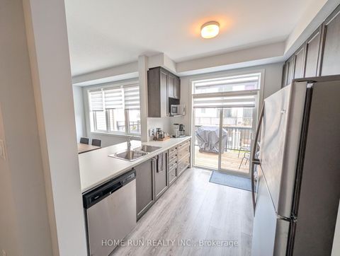 Photo 3 at 312 Parallax Private, Nepean (Half Moon Bay), Ottawa