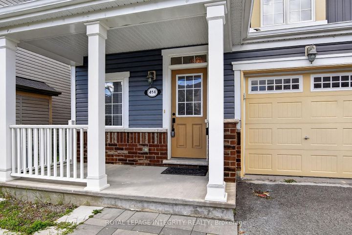 Photo 2 at 414 MEADOWHAWK Crescent, Nepean (Half Moon Bay), Ottawa