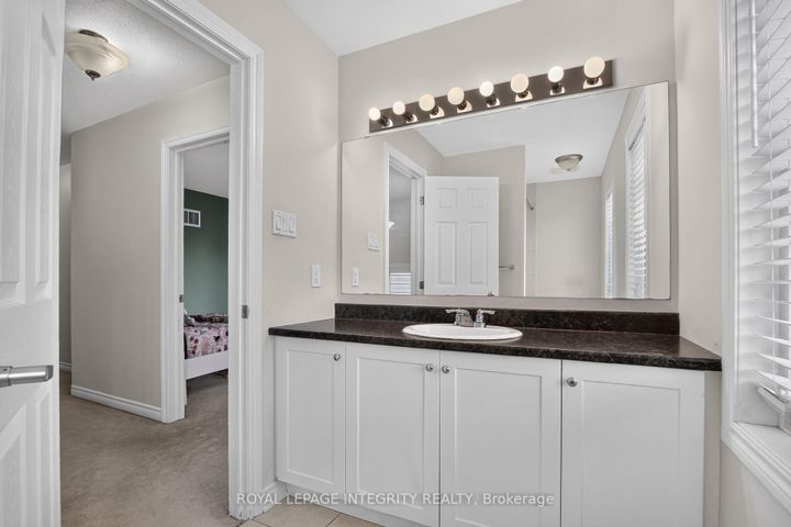 Photo 21 at 414 MEADOWHAWK Crescent, Nepean (Half Moon Bay), Ottawa