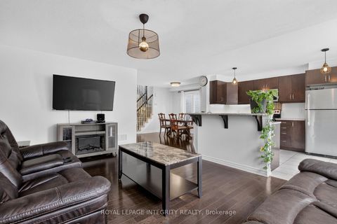Photo 7 at 414 MEADOWHAWK Crescent, Nepean (Half Moon Bay), Ottawa