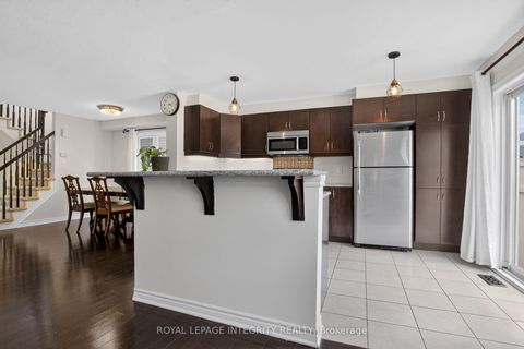 Photo 10 at 414 MEADOWHAWK Crescent, Nepean (Half Moon Bay), Ottawa