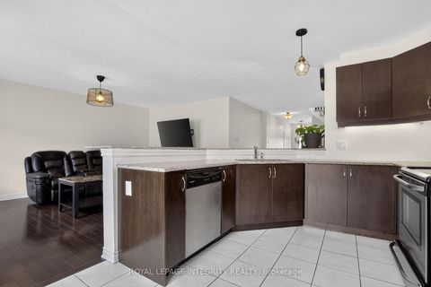 Photo 12 at 414 MEADOWHAWK Crescent, Nepean (Half Moon Bay), Ottawa