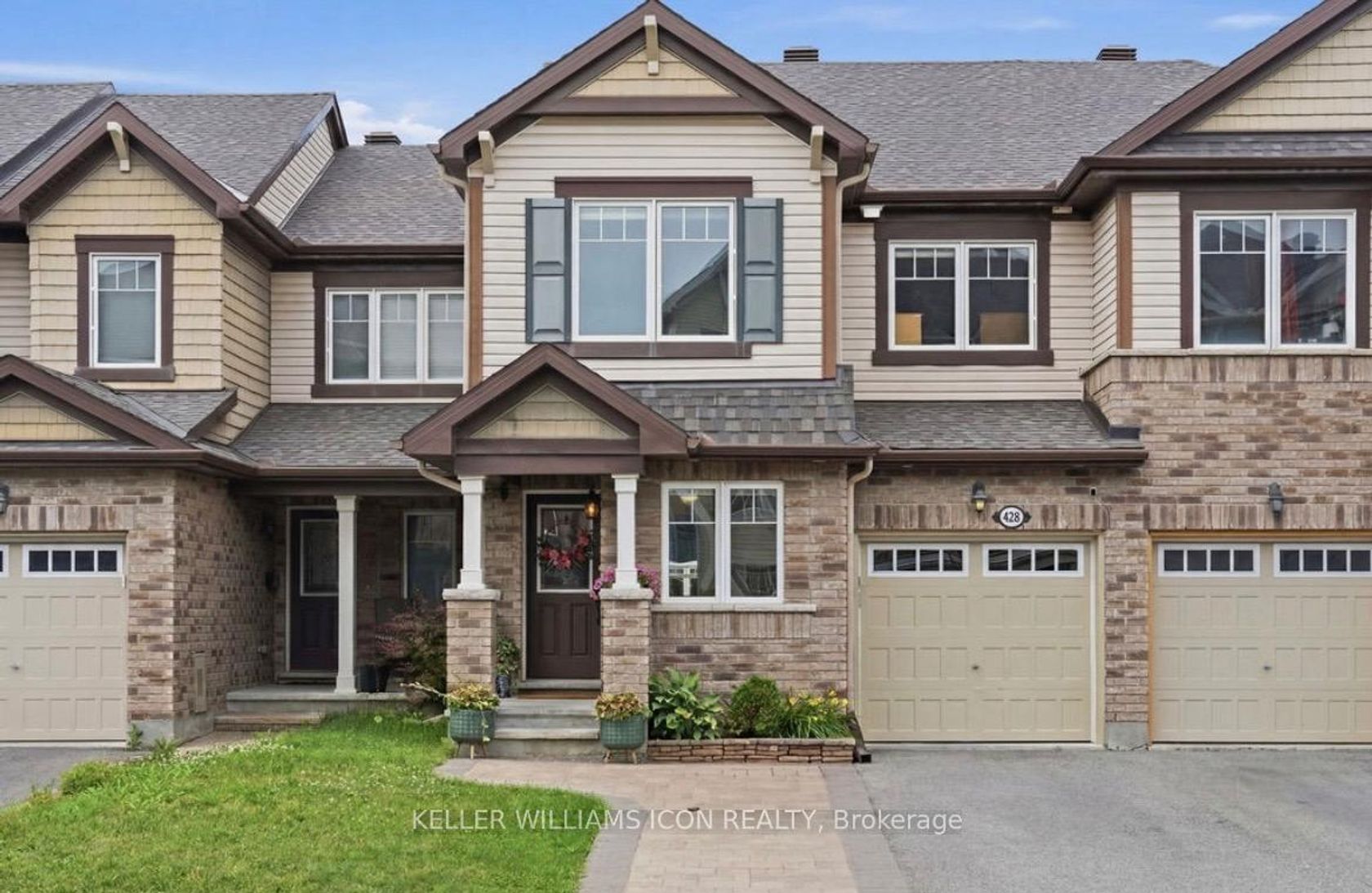 428 White Arctic Avenue, Nepean (Half Moon Bay), Ottawa 